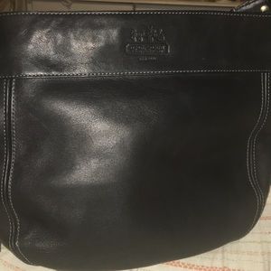 AUTHENTIC COACH ZOE SOFT LEATHER HANDBAG